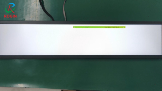 23.9 インチ棒タイプ LCD ディスプレイ 1920*360 LVDS 500nits 棒 LCD スクリーン